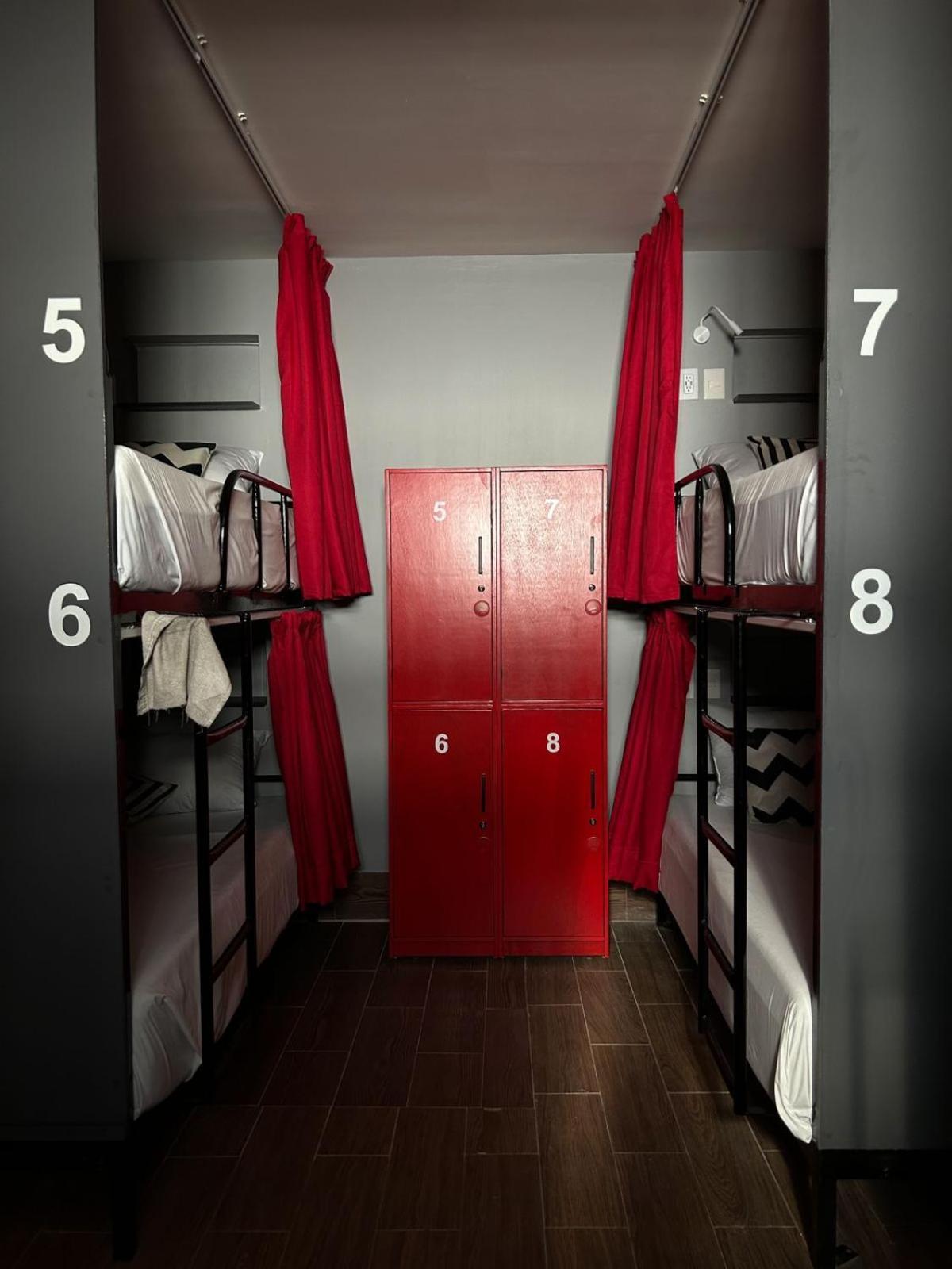 Spartacus Hostel Boutique For Men Puerto Vallarta Exteriér fotografie