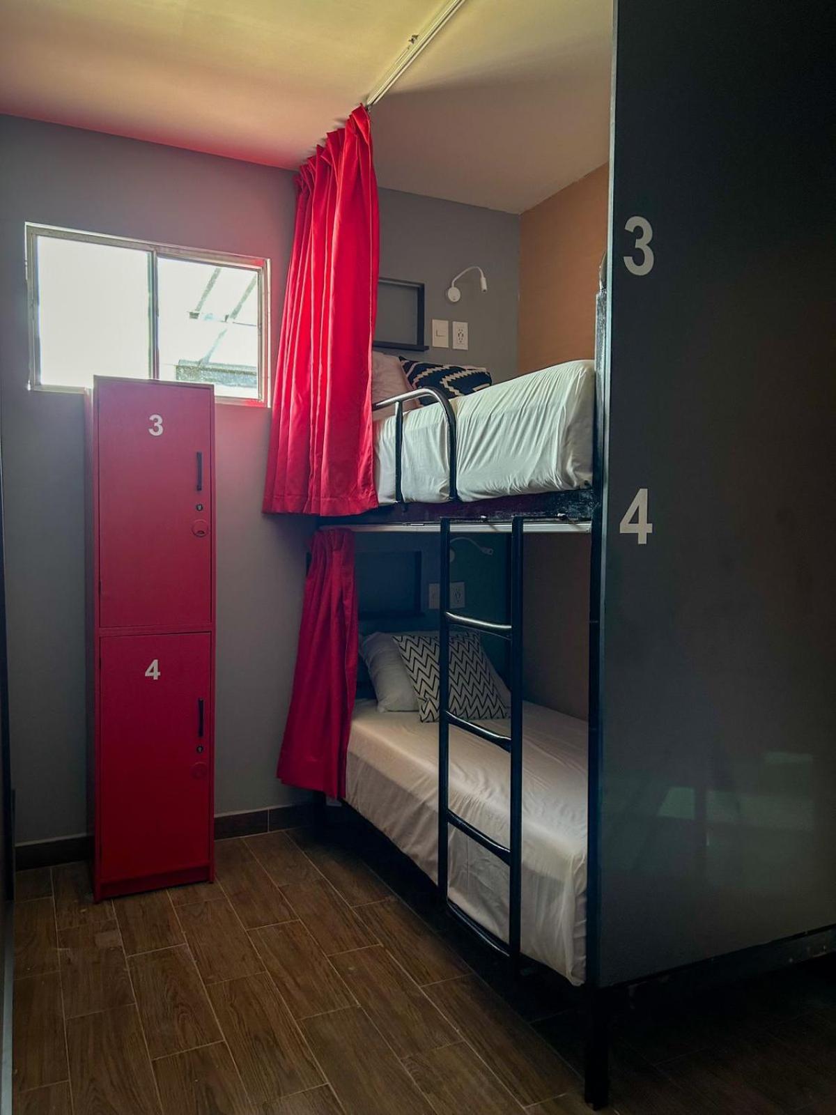 Spartacus Hostel Boutique For Men Puerto Vallarta Exteriér fotografie