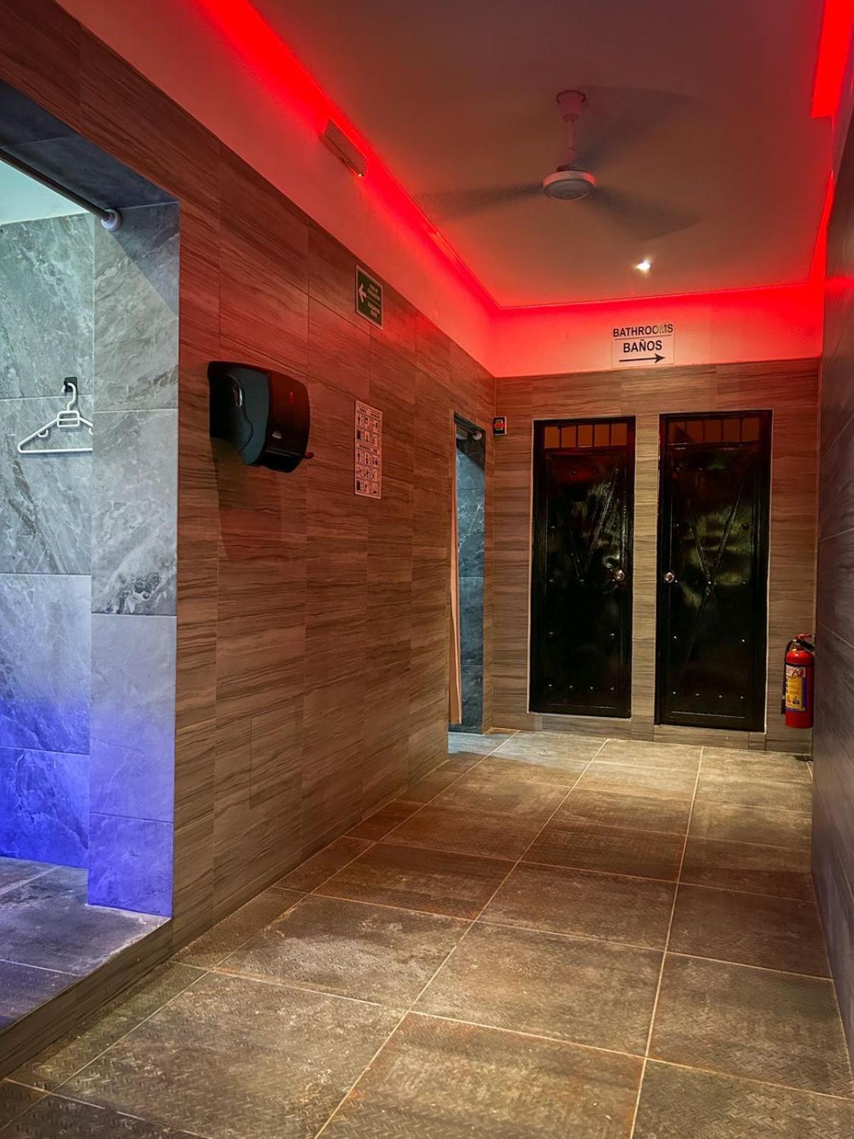 Spartacus Hostel Boutique For Men Puerto Vallarta Exteriér fotografie
